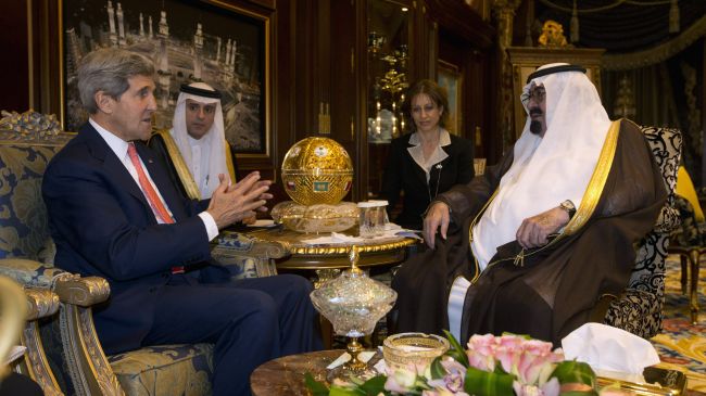 US Secretary of State John Kerry (L) meets with Saudi Arabia’s King Abdullah during a tour to the Middle East. 